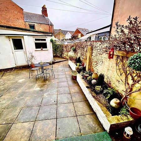 Brickworks - 2 Bedrooms, 15 Mins Walk To The Centre, With Garden カーディフ エクステリア 写真